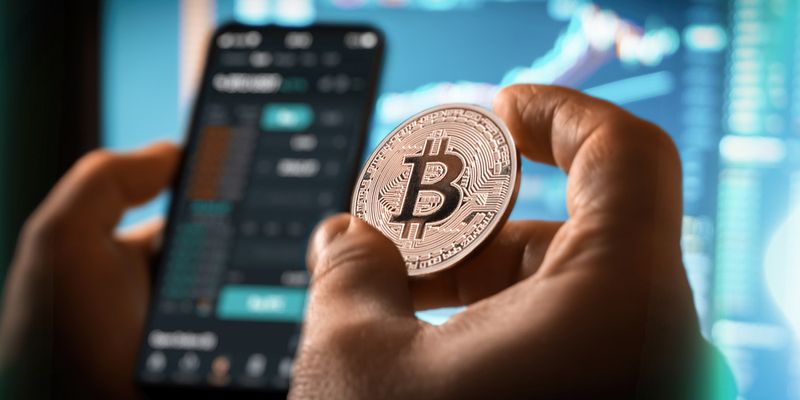 Bitcoin stabile dopo la svolta dell’ok all’ETF