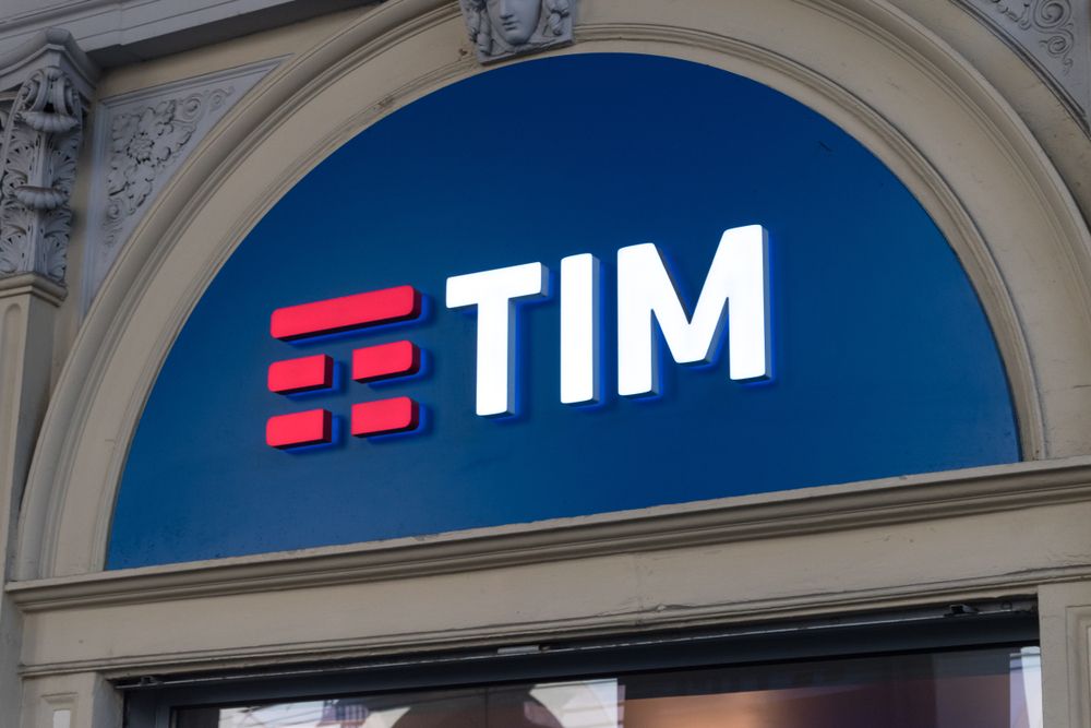 Tim, mossa di Poste Italiane: superato il 27% del capitale