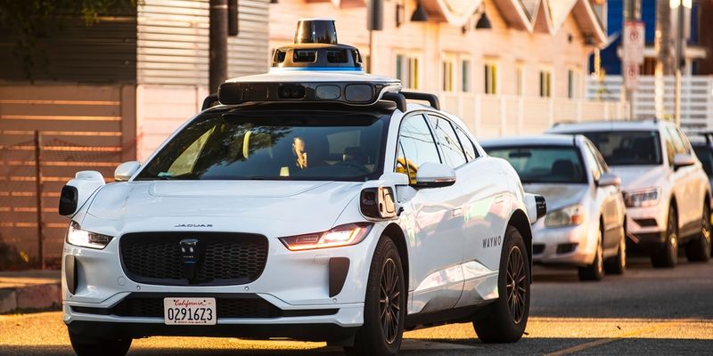Robotaxi, aumenta il traffico: anche Volkswagen partecipa alla corsa