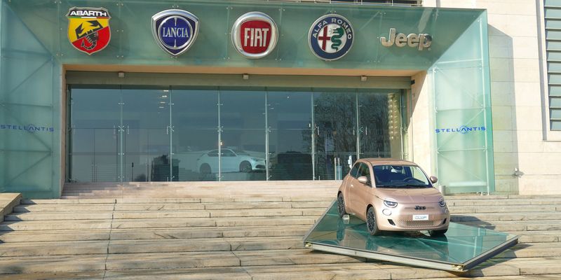 Stellantis corre su ipotesi riduzione standard di consumo di carburante negli USA