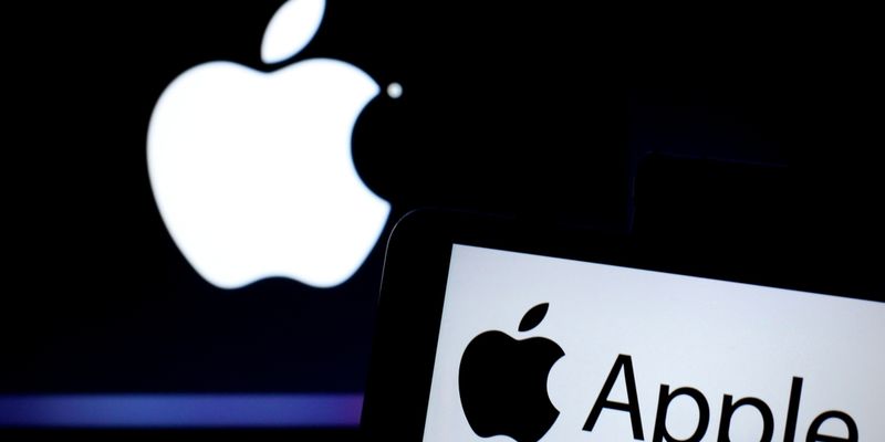 Apple fa felice Trump: 500 miliardi di investimenti negli USA