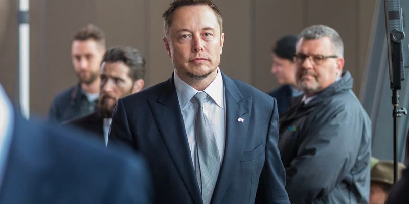 Musk annuncia la vittoria in assemblea. Azioni Tesla in rialzo