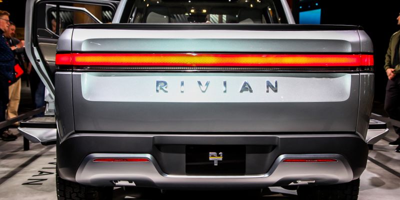 Rivian, conferma la guidance e il titolo affonda