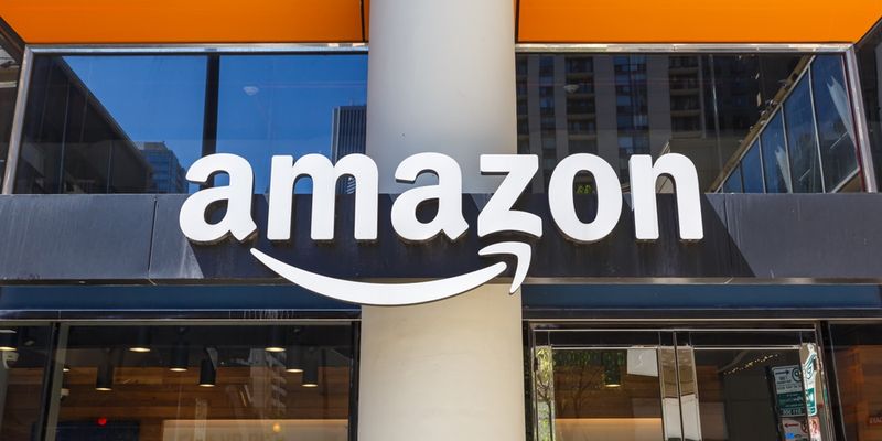 Vigilia di conti per Amazon: le previsioni degli analisti
