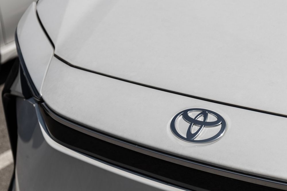 Toyota, vendite in aumento nel trimestre e guidance aumentat