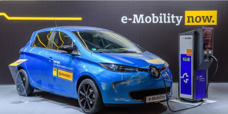 Renault accelera nel 2025: aumentano le vendite trainate da estero ed elettrificazione