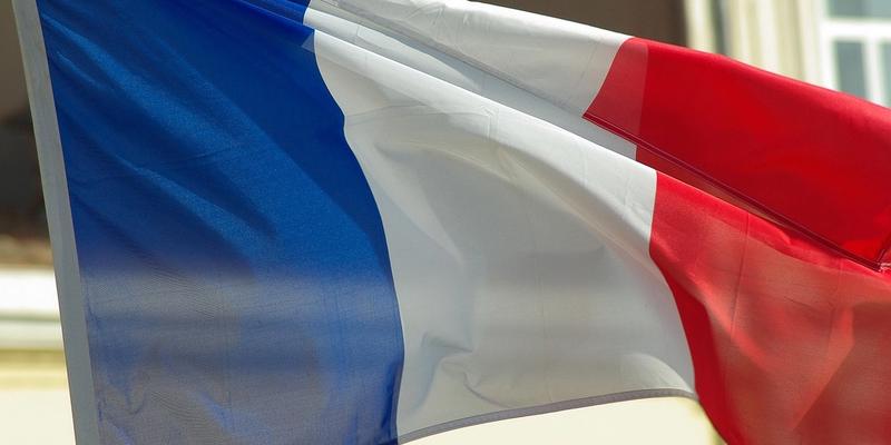 Francia, crisi politica senza contagio: le Borse europee restano solide
