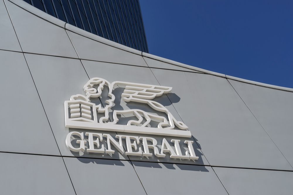 Generali, il Ceo Donnet tenta di sedurre con più dividendi e più buyback