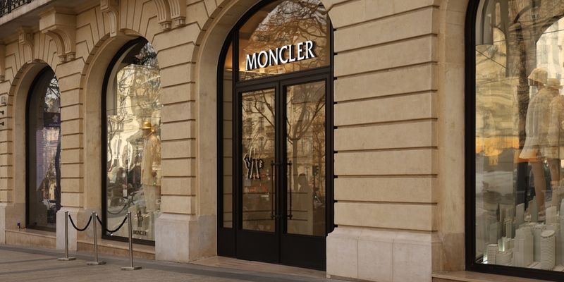 Effetto Richemont su Moncler e Ferragamo