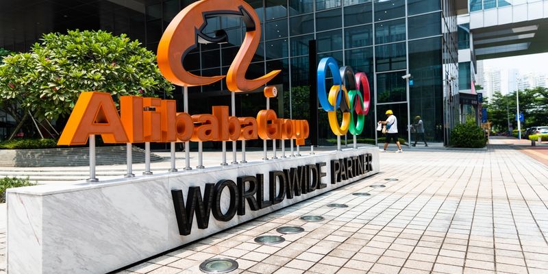 Alibaba punta sull’Europa. Balzo del titolo a Hong Kong