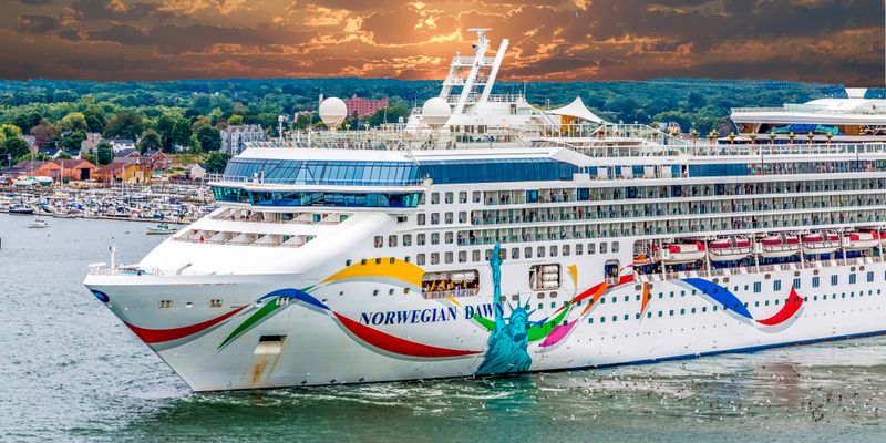 Norwegian Cruise affondata dai dazi di Trump