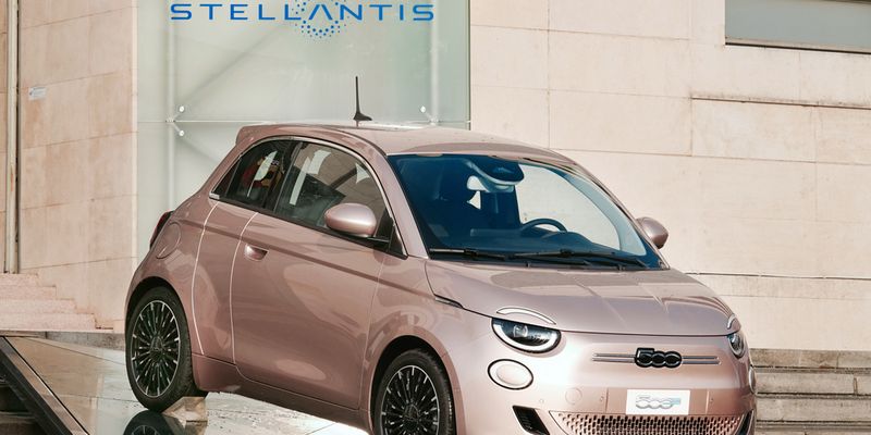 Stellantis, numeri deludenti nel primo semestre