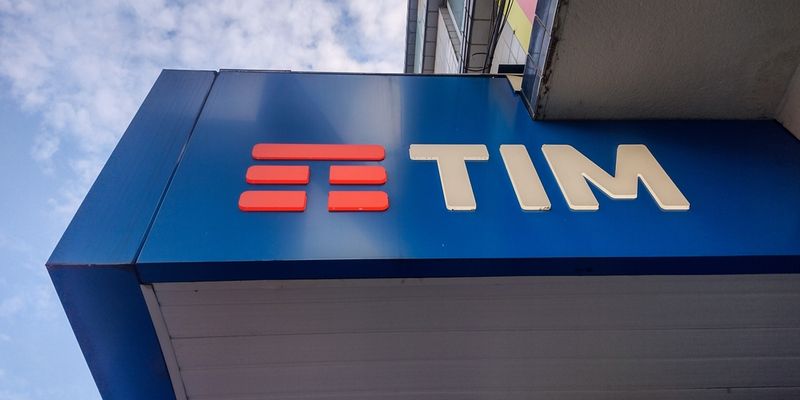 Tim, mossa di Vivendi: ceduta parte della sua quota