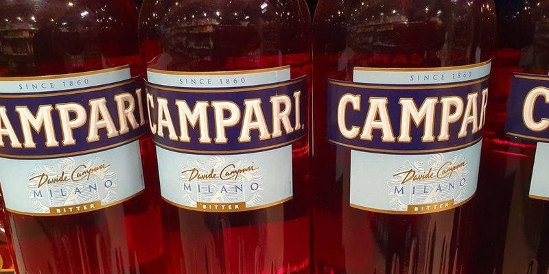 Campari in testa al FTSE MIB sulla spinta dei conti di Remy Contreau
