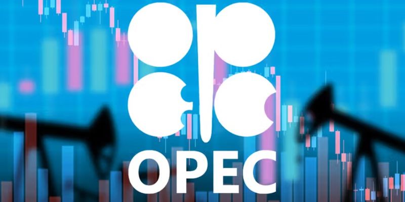 Petrolio, Opec+ verso nuovo aumento della produzione