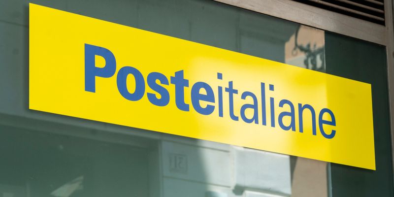 Poste italiane mette a segno un semestre record