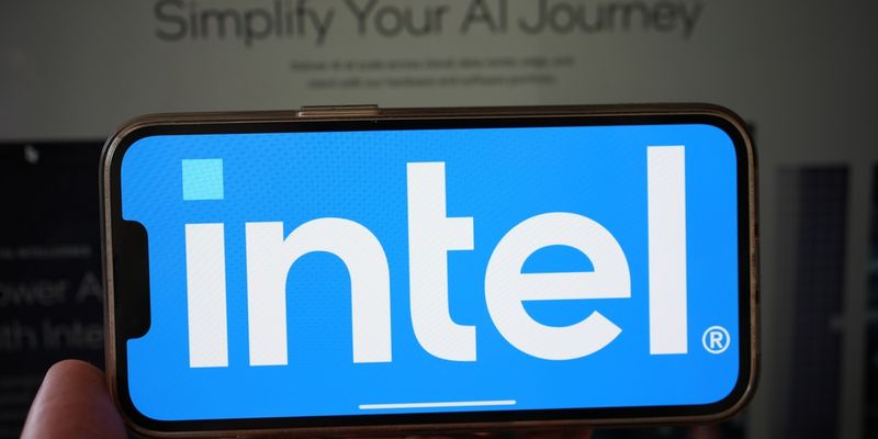 Intel valuta la vendita delle attività di rete ed edge