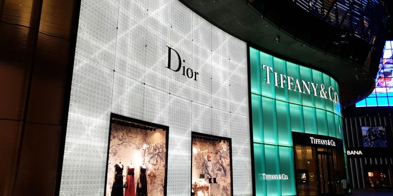 Vendite su LVMH dopo trimestrale deludente