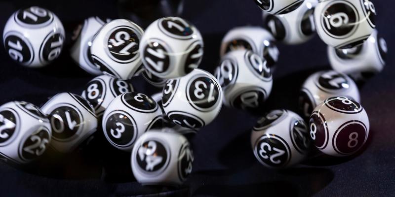 Scatto di Lottomatica su scommesse degli analisti