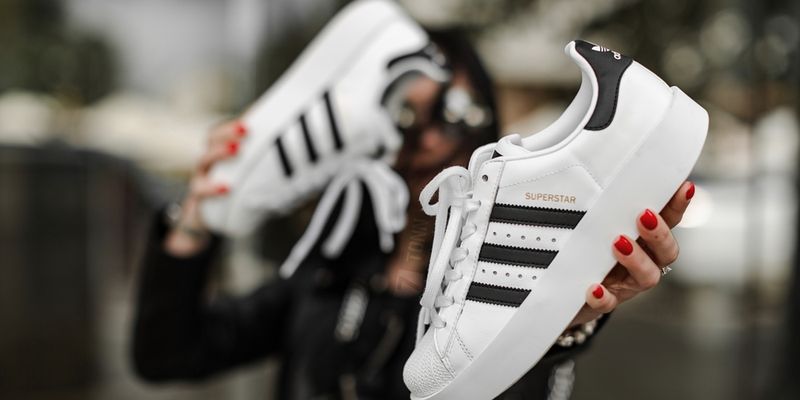 Adidas: così il Ceo ex calciatore ha convinto gli investitori