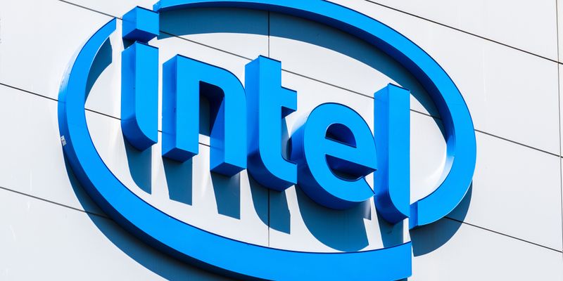 Intel affonda dopo la deludente guidance