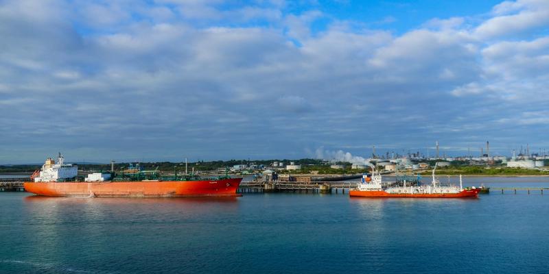 Stretto di Hormuz, cinque lezioni dal trasporto marittimo globale