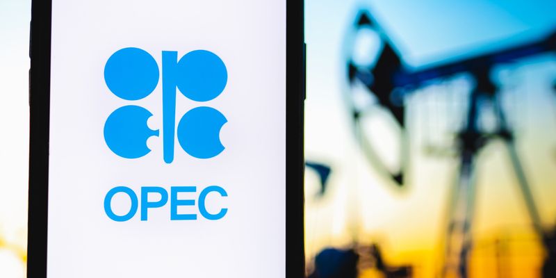 Petrolio, l’Opec+ valuta un nuovo aumento dell’output