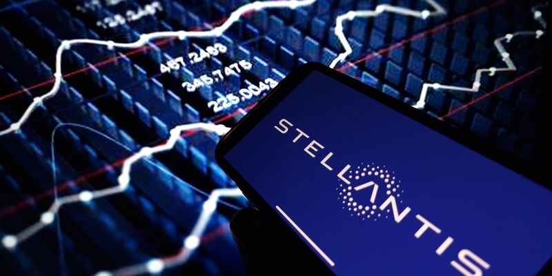Stellantis frena con downgrade degli analisti
