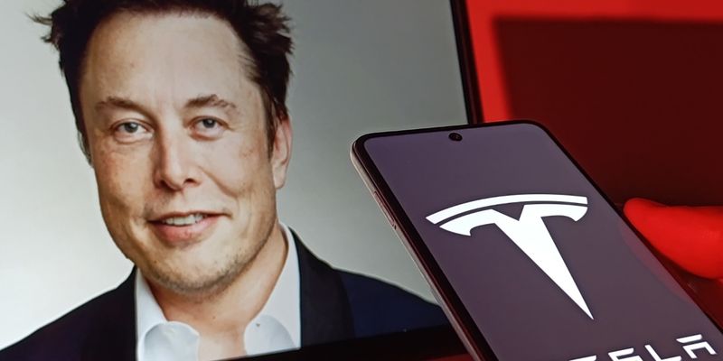 Tesla tenta il recupero, Goldman Sachs taglia il target price