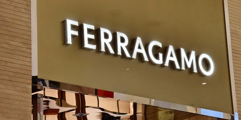 Azioni Ferragamo in picchiata dopo outlook incerto
