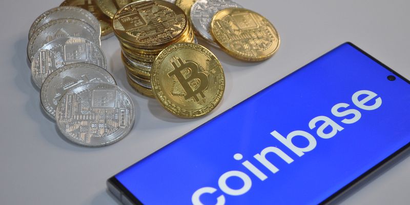 Coinbase ai massimi dal 2021: spinta da stablecoin e mutui cripto