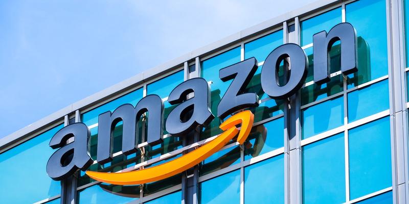 Amazon sorprende Wall Street e parte il rally