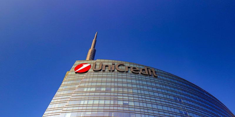 UniCredit apre un nuovo fronte: entra in Generali