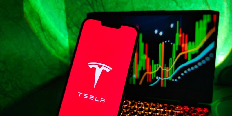 Tesla scatta con l’annuncio su Robotaxi e modelli più economici