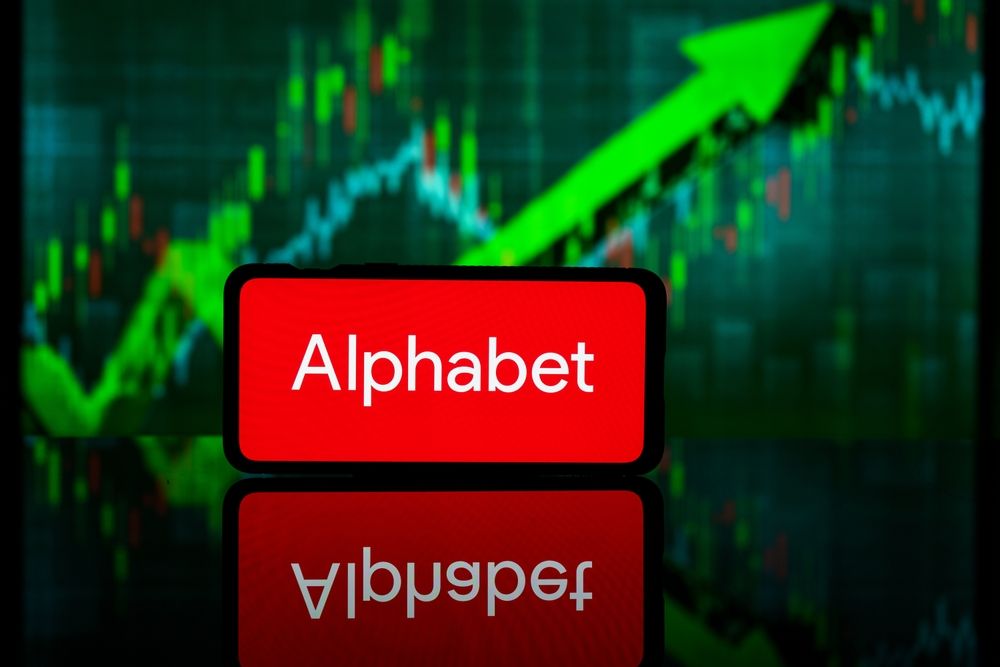 La spesa per l’IA affonda le trimestrali di Microsoft e Meta. Alphabet di slancio