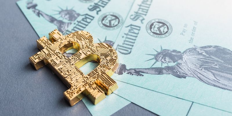 Bitcoin di nuovo sopra quota 100 mila dollari tra inflazione USA e Trump