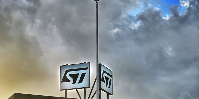 Stm indebolita dalle previsioni di ASML