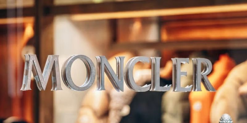 Moncler, JP Morgan e Ubs alzano i target price