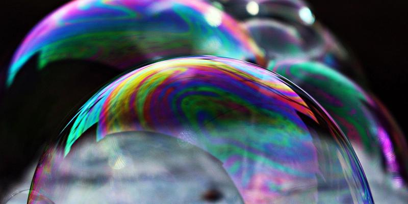Bolla dell’AI, tra euforia consapevole e rischio sistemico
