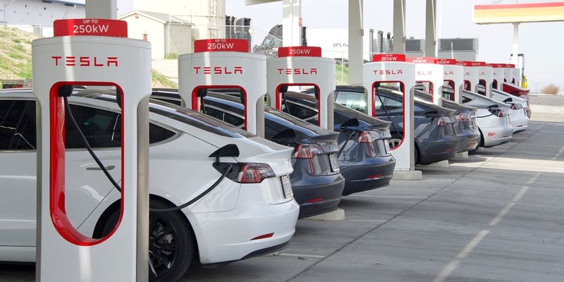 Musk vuole il 25% di Tesla o vuole semplicemente più soldi?
