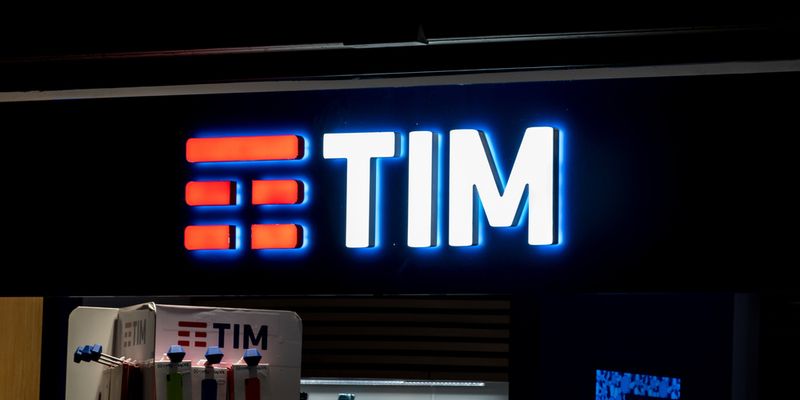 TIM promossa da S&P: migliorato il giudizio sul credito