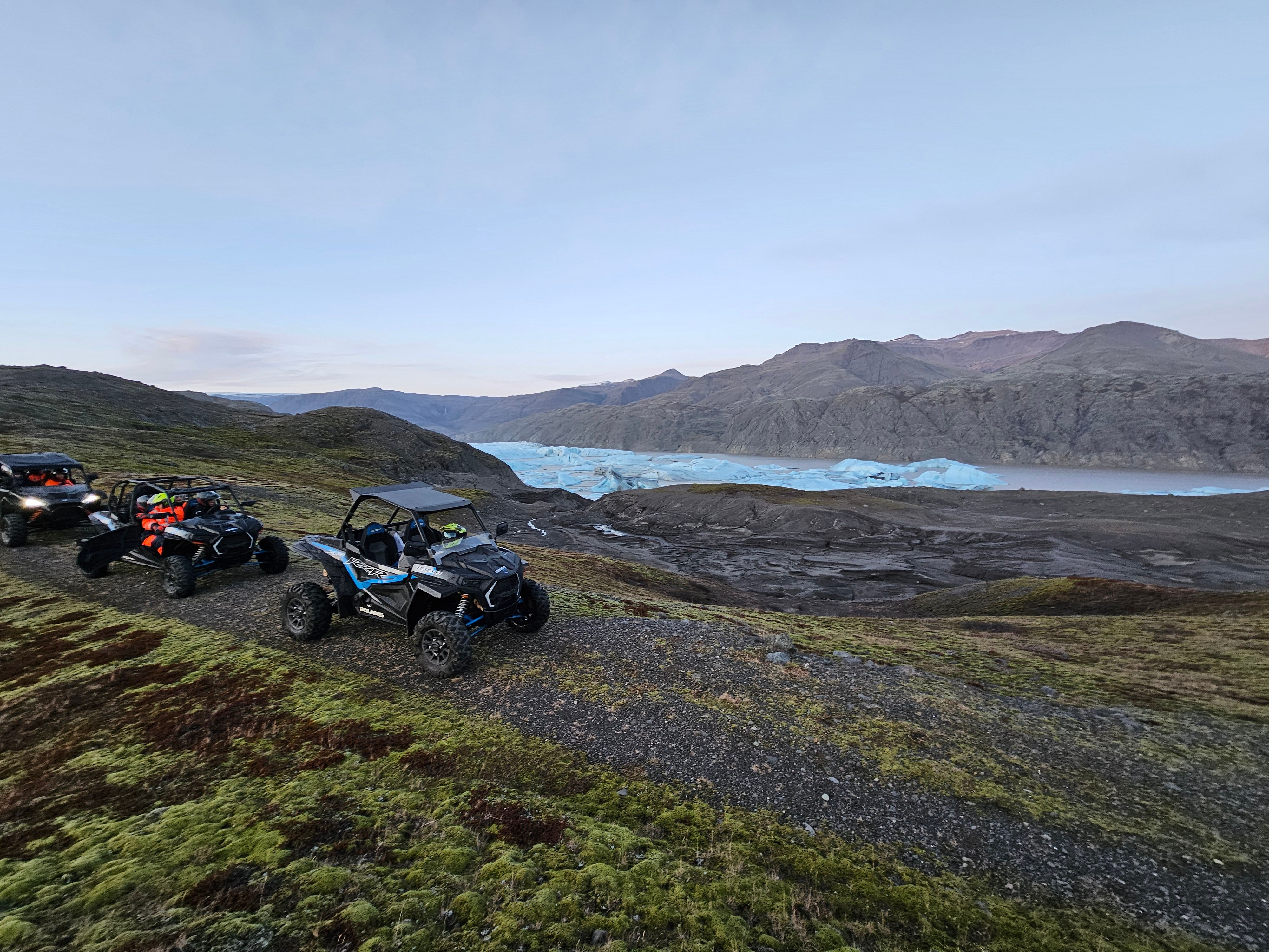Piste volcanique près de Mývatn en Islande