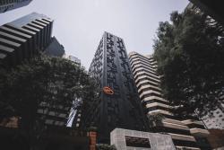 Missing alternative text