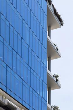 Missing alternative text