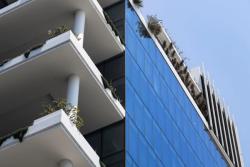 Missing alternative text