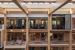 Missing alternative text