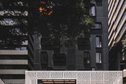 Missing alternative text