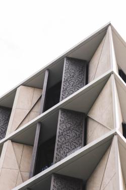 Missing alternative text