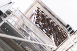 Missing alternative text