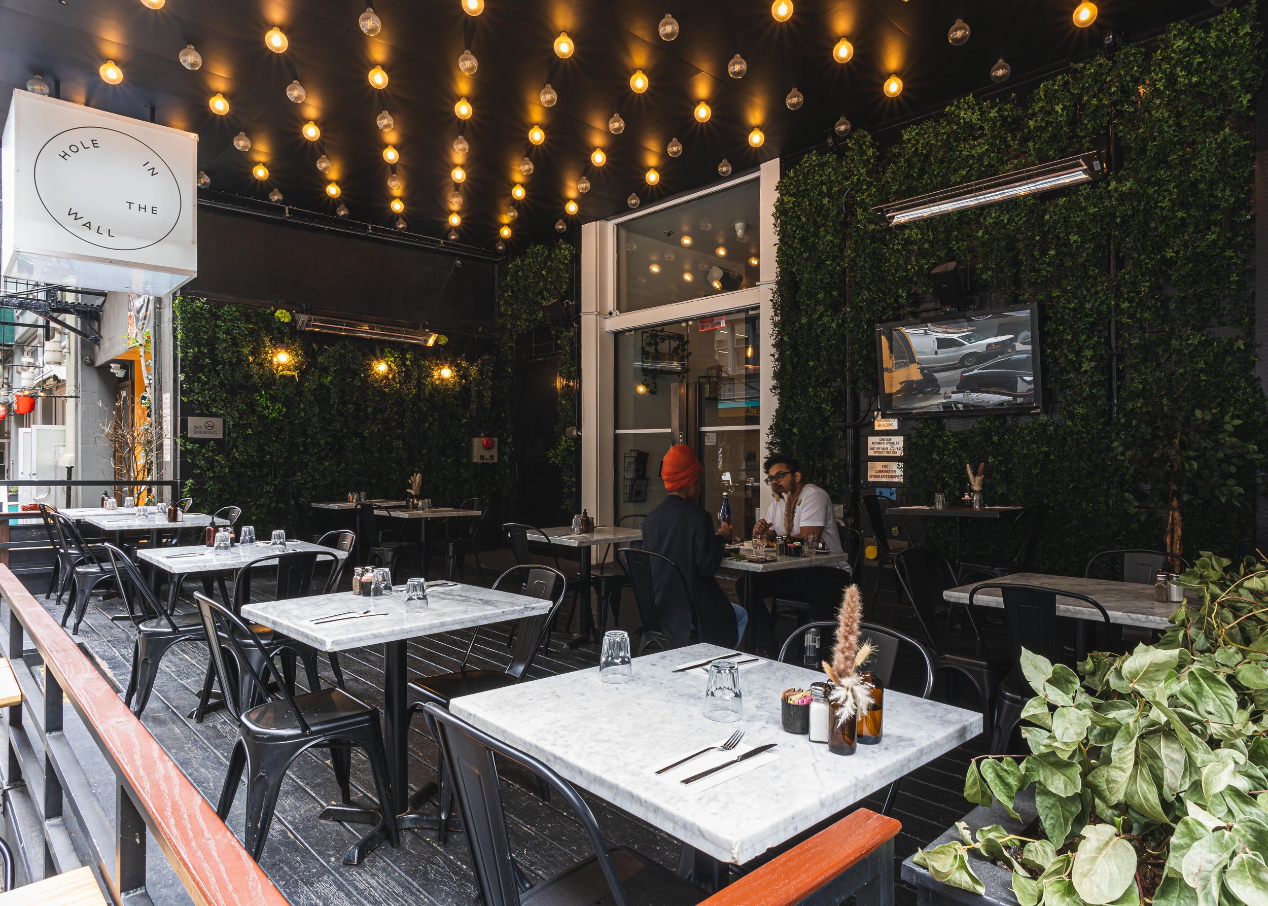 Flatiron Chic Indoor and Outdoor Australian Restaurant — Marco Experiences